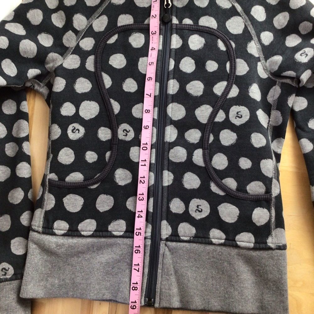 Lululemon Grey black Polka Dot Scuba Hoodie Size 4 Zip Fitted Athleisure Jacket - Picture 6 of 10